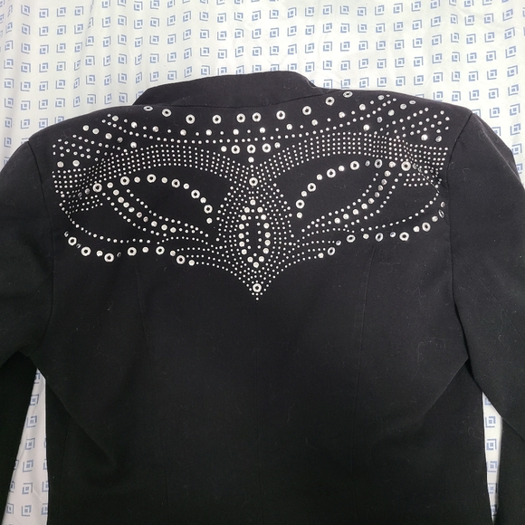 Black Blazer - Picture 4 of 4